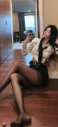 <b>妈妈趴开双脚让儿子诵V</b>